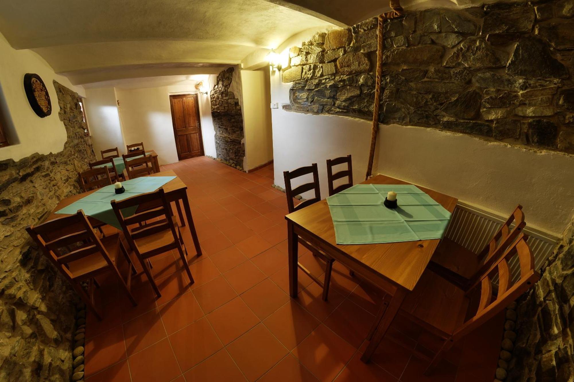 Hotel Růžek Hranice  Buitenkant foto