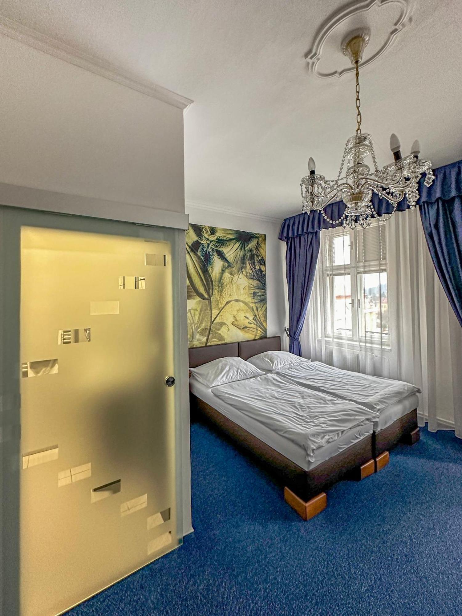 Hotel Růžek Hranice  Buitenkant foto