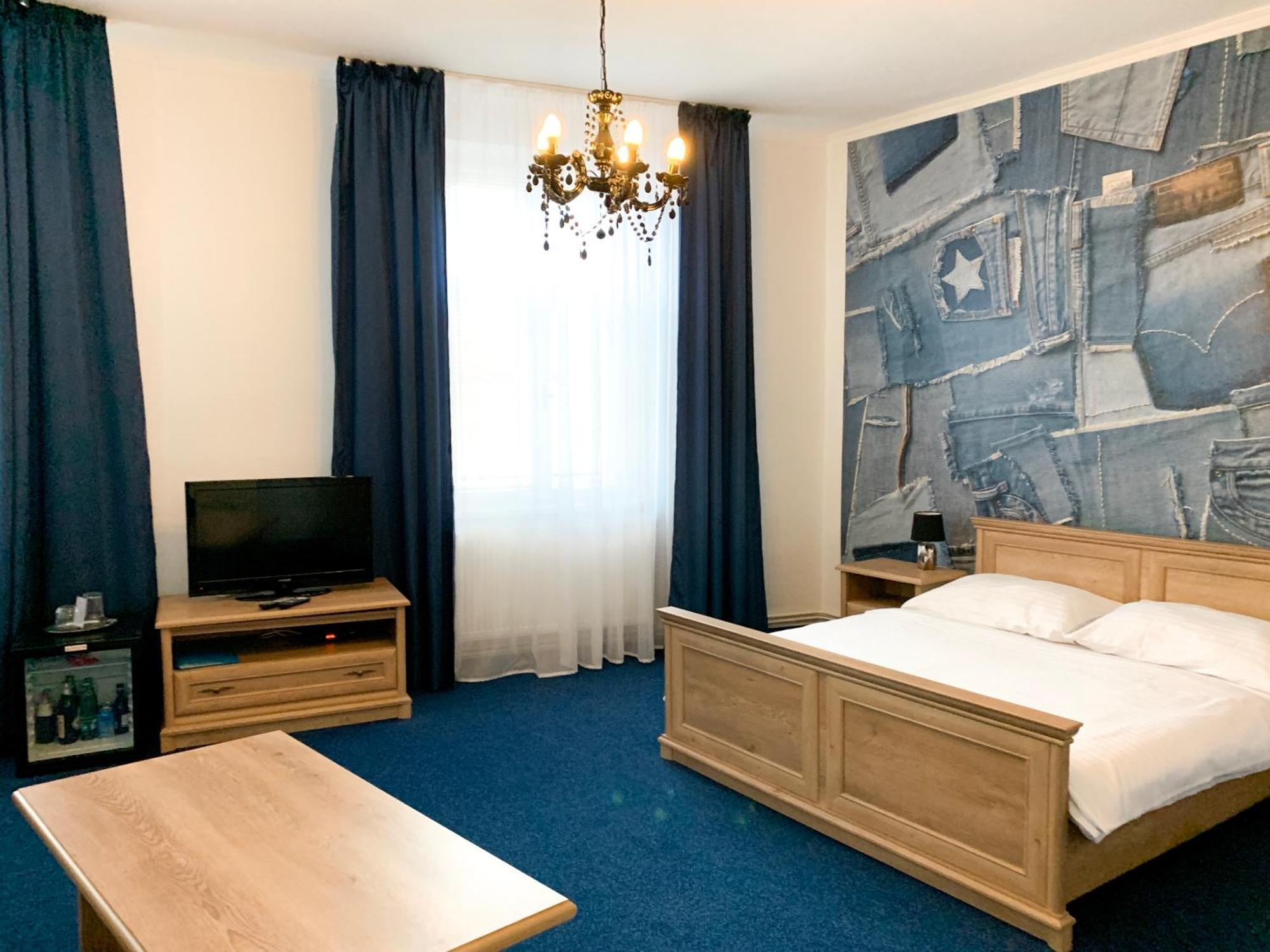 Hotel Růžek Hranice  Buitenkant foto