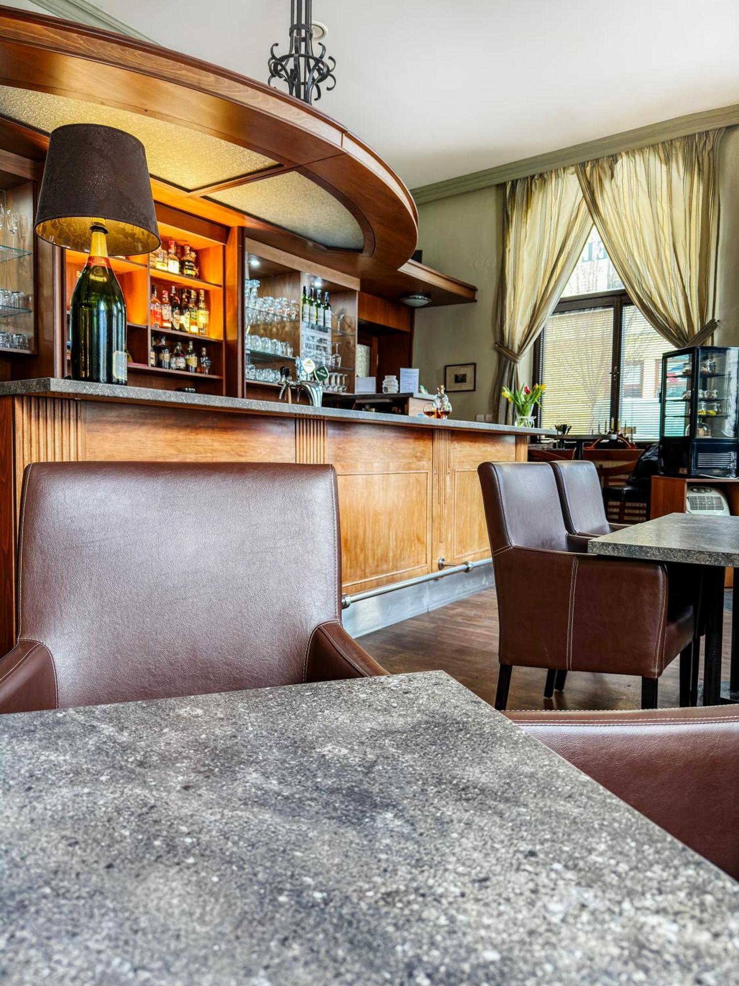 Hotel Růžek Hranice  Buitenkant foto