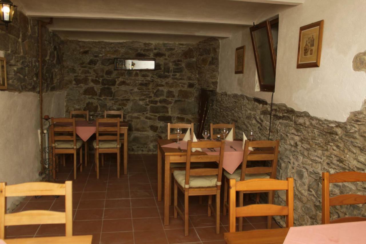 Hotel Růžek Hranice  Buitenkant foto